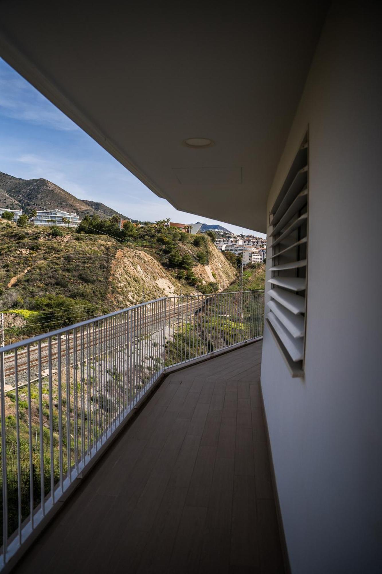 Panoramic Seaview Penthouse The Wave Apartment Фуeнхирола Екстериор снимка