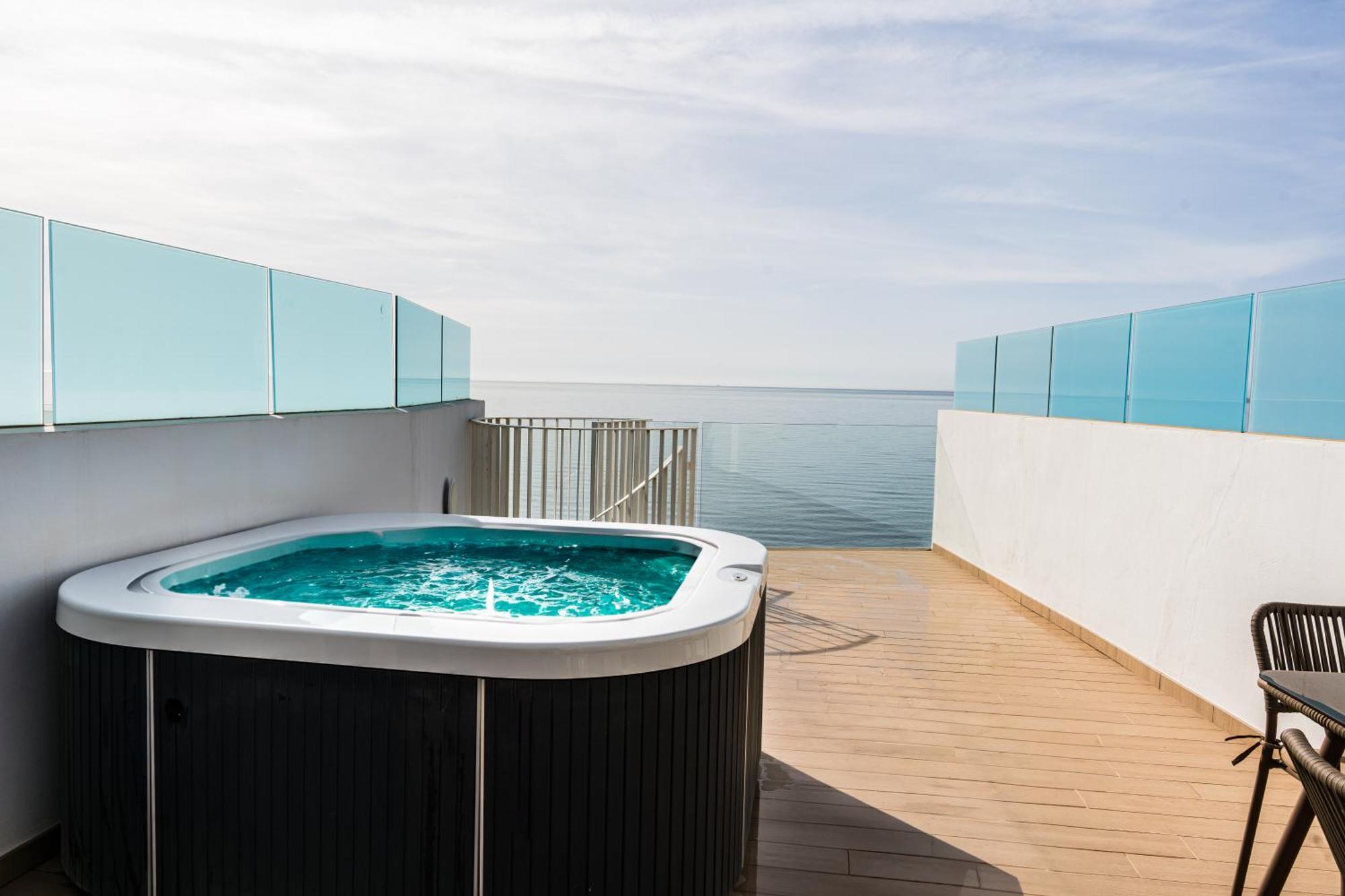 Panoramic Seaview Penthouse The Wave Apartment Фуeнхирола Екстериор снимка